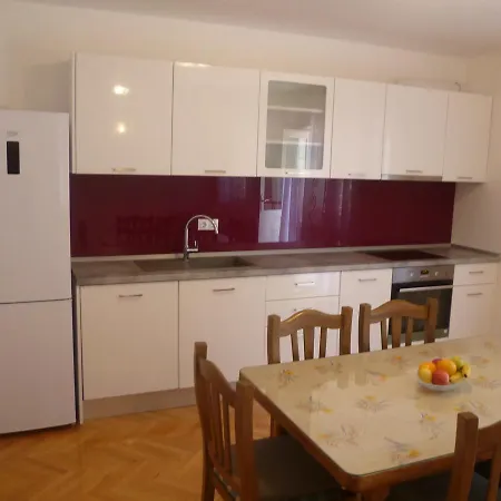 Apartment Ivana *